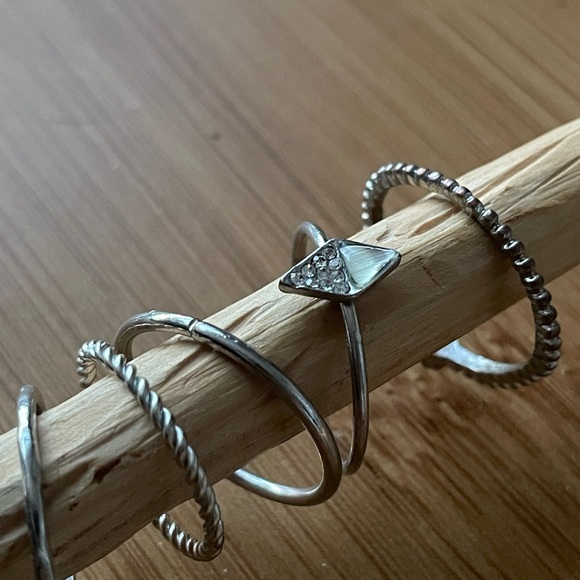 Silver tone/alloy LoT of 12 rings | really pretty 🤩 - Picture 9 of 13